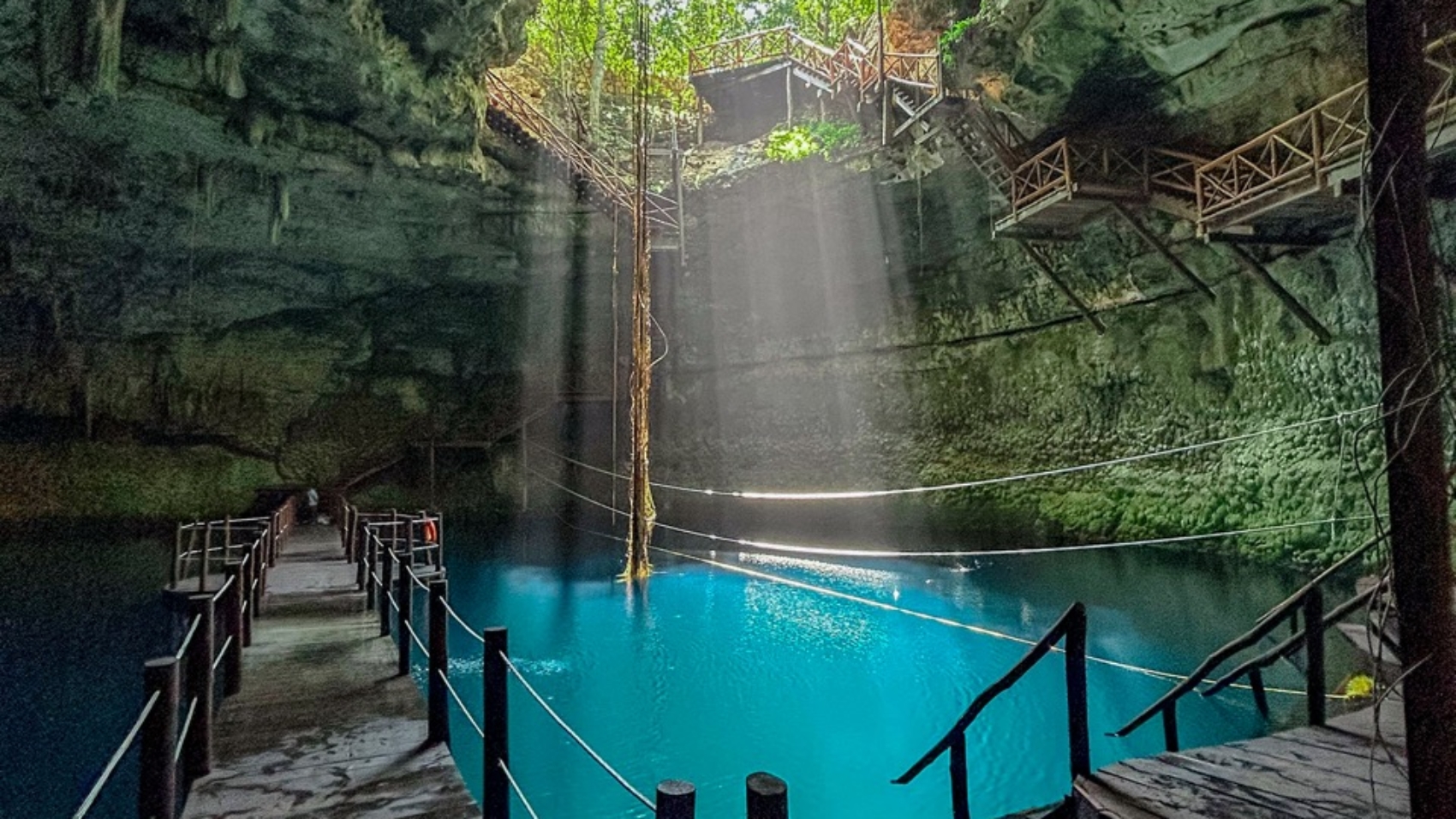 Cenote-Yalcoba_03 Large